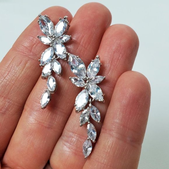 5 Star Rated Copper AAAAA CZ Sparkly Earrings - Picture 5 of 12